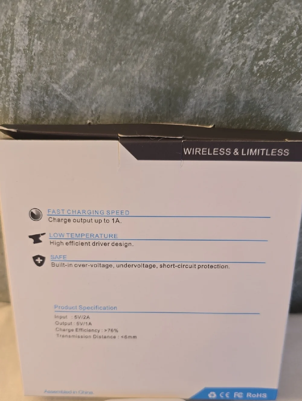 Wireless & Limitless Fast Charger Pad in Black & Red New